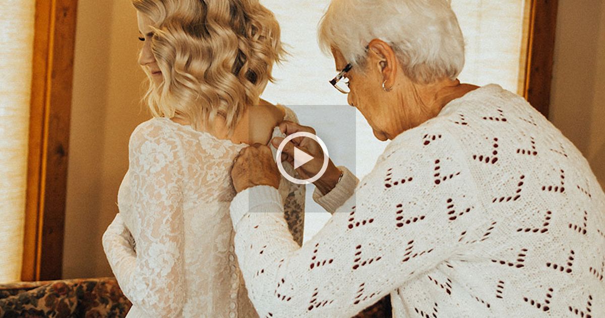 Внучка выходит замуж. Бабушка одела внучку. Что одеть бабушке на свадьбу внучки. Конкурс бабушка и внучка. Одень бабушку на торжество картинки.
